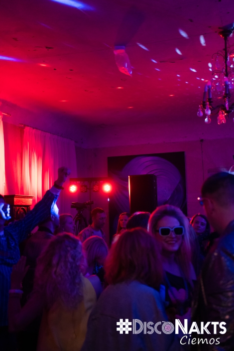 Padures muiža. Disco 80-90 noskaņa.