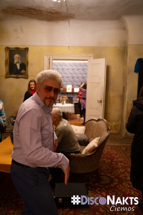 Padures muiža. Disco 80-90 noskaņa.